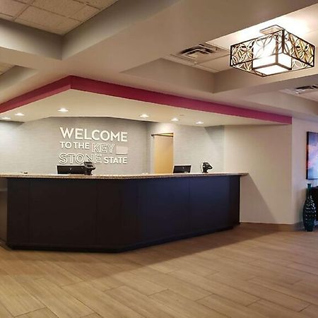 Hampton Inn Johnstown Geistown Exteriör bild