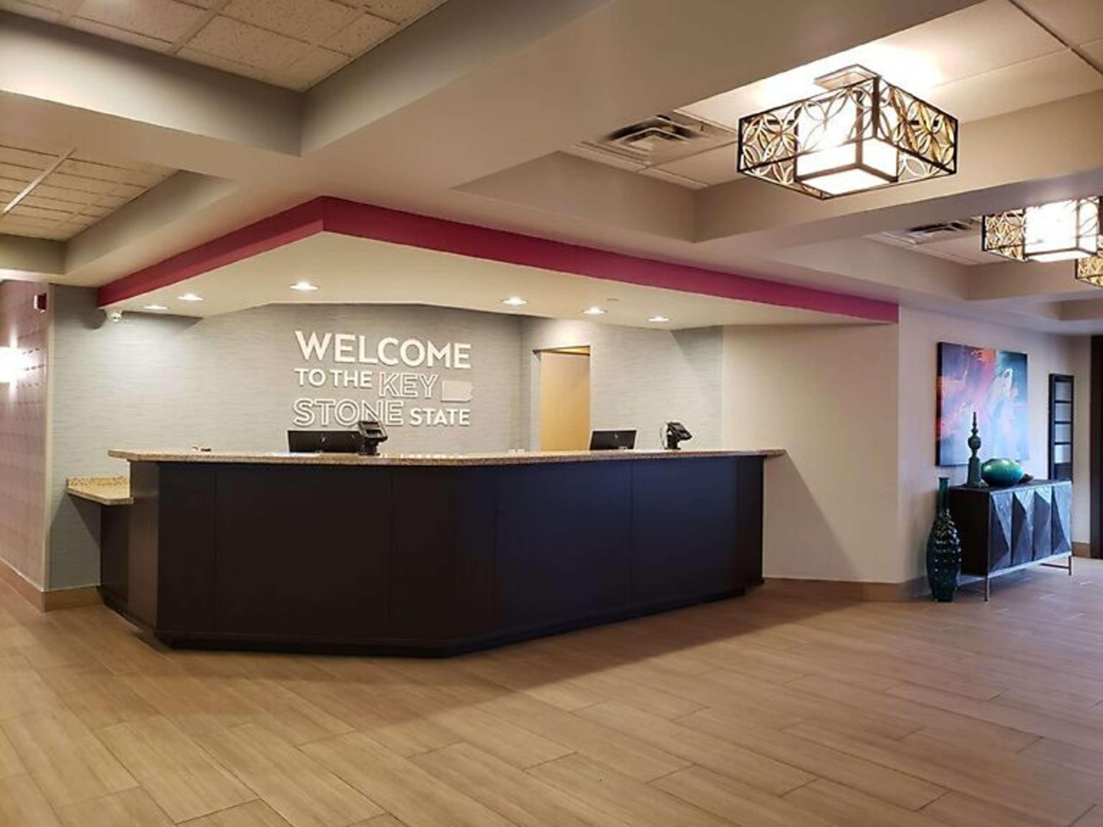 Hampton Inn Johnstown Geistown Exteriör bild