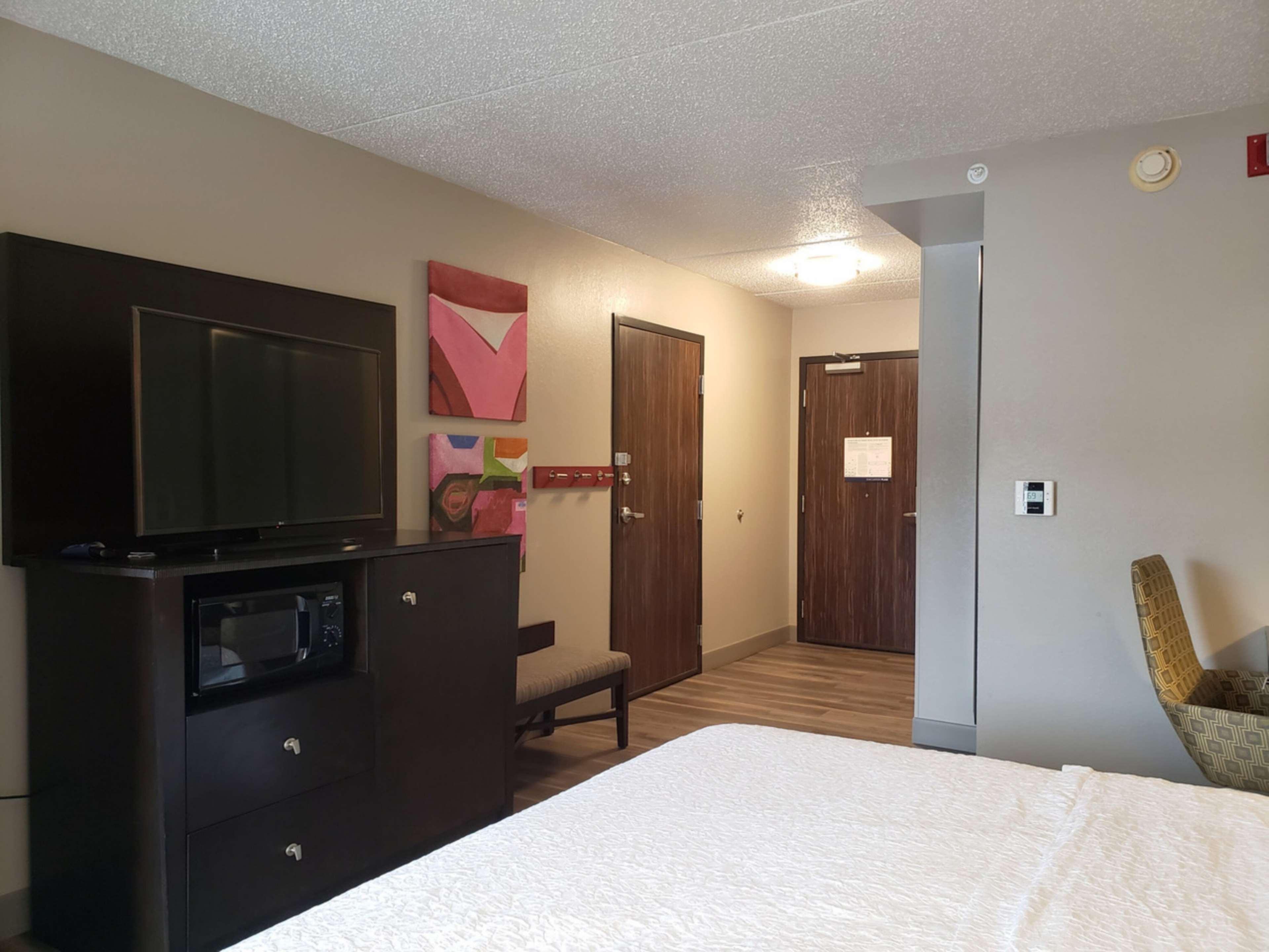 Hampton Inn Johnstown Geistown Exteriör bild