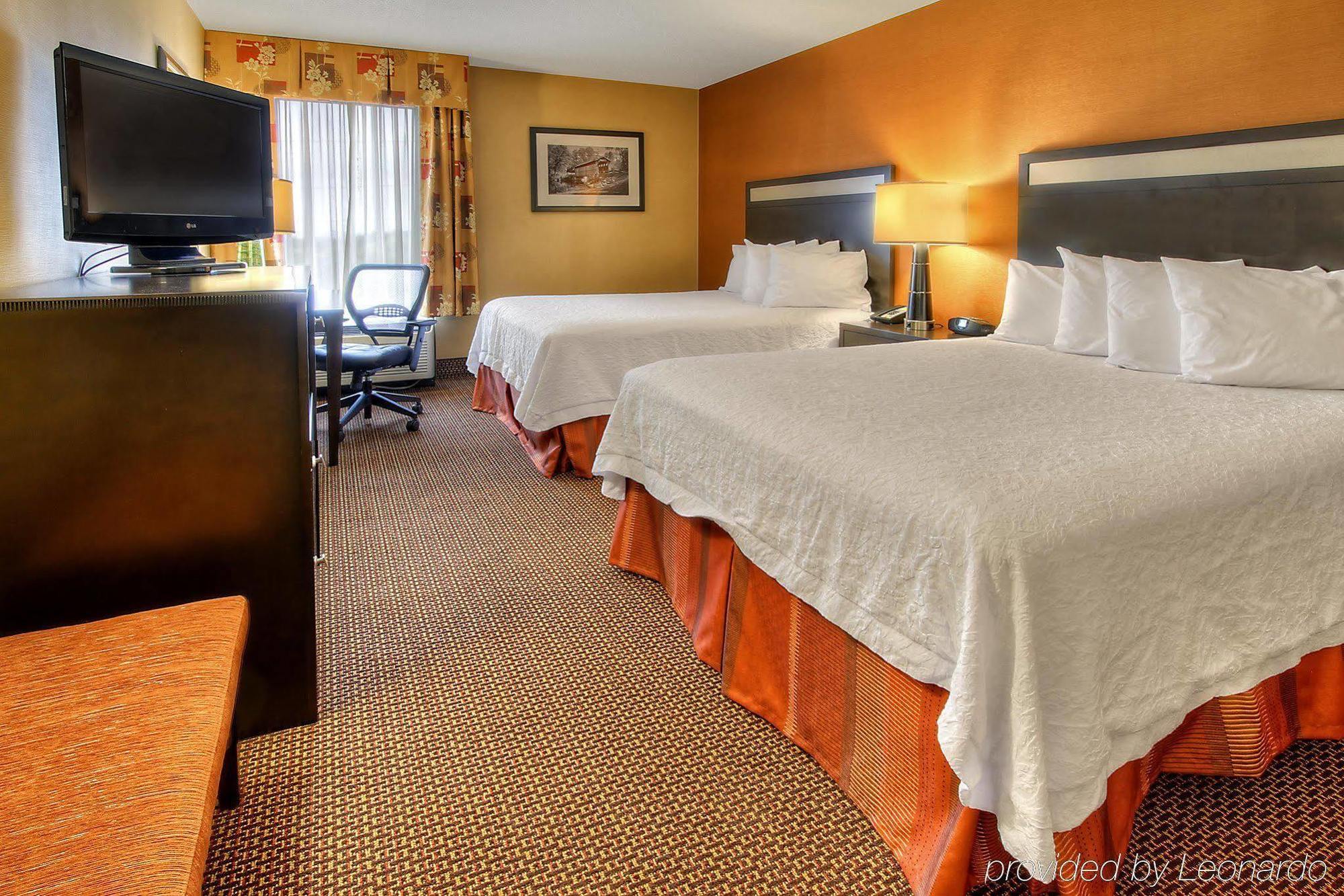 Hampton Inn Johnstown Geistown Exteriör bild