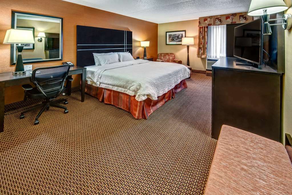 Hampton Inn Johnstown Geistown Rum bild